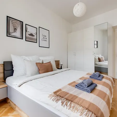 Stylish Quiet 2bds Flat Letna Park - U14 Apartment *